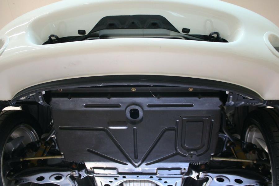 Днище и подвеска Mazda MX-5 Miata (NB1) 2000 года  (NA) (фото 19 из 24)